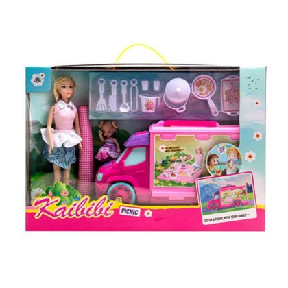 Кукла с аксесоари и камион за къмпинг