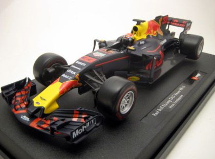 Bburago Метална количка Formula 1 Red Bull Racing TAG Heuer RB13 - 1:18