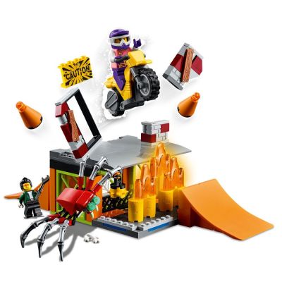 Конструктор LEGO CITY STUNTZ Каскадьорски парк 60293