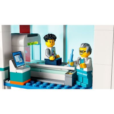 Конструктор LEGO CITY Болница 60330