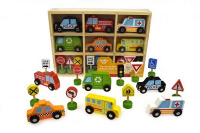 Дървен сет с коли и пътни знаци Tooky Toy TKF050