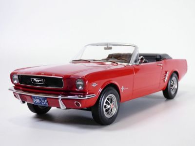 Метална кола Ford Mustang Convertible 1966 Norev 1:18 - 182810