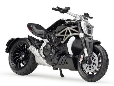 Метален мотор Ducati X Diavel S MAISTO 1:12