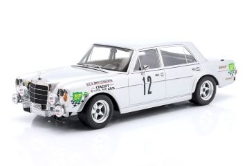 Метална кола Mercedes-Benz AMG 300 SEL 6.8 #12 WERK83 18030004 - 1:18