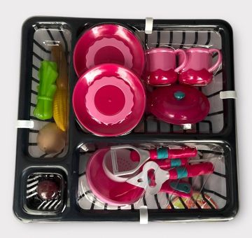 Детски кухненски прибори в сушилник сив