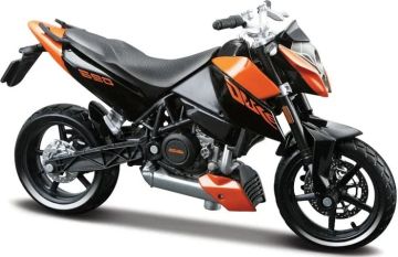 Метален мотор KTM 690 Duke MAISTO 1:18