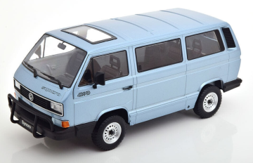 Колекционерски метален бус Volkswagen Bus T3 Syncro 1:18 KK Scale 180964