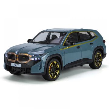 Метален автомобил BMW XM 1/24 зелен