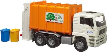 Камион MAN TGA за боклук с две кошчета Bruder 02772 