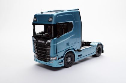 Метален камион влекач SCANIA S770 HIGHLINE FROST EDITION 2021 SOLIDO 1:24