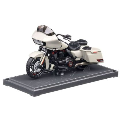 Метален мотор Harley Davidson 2018 CVO Road Glide Maisto 1/18