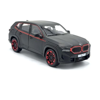 Метален автомобил BMW XM със звук и светлини 1/24 