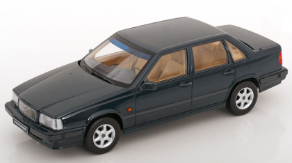 Метален автомобил Volvo 850 1:18 Triple9 Collection 91800521