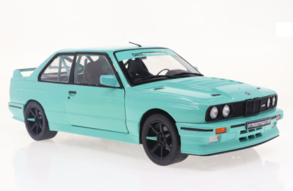 Метален автомобил BMW E30 M3 1:18 SOLIDO 1801527