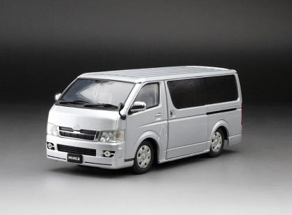 Метален бус Toyota H200 HiAce Van Super GL SUN STAR 51012