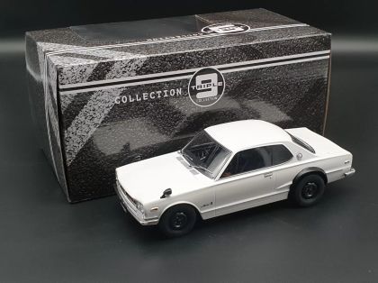 Метален автомобил Nissan Skyline GT-R KPGC10 Triple9 Collection 1:18 - T91800181