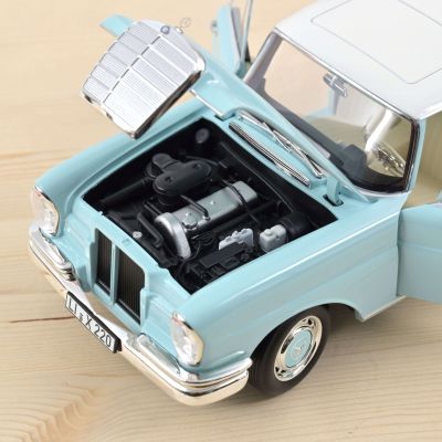 Метална кола Mercedes Benz 220 S 1965 Norev 1:18 - 183920