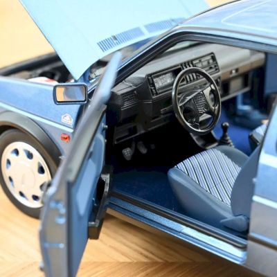 Метална кола Volkswagen Golf 10 Million 1988 Norev 1:18 - 188562