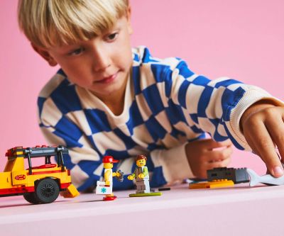 Конструктор LEGO City 60453 Пикап за спасители на плажа