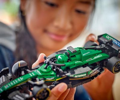 Конструктор Болид Aston Martin Aramco F1 AMR24 LEGO Speed Champions 77245 