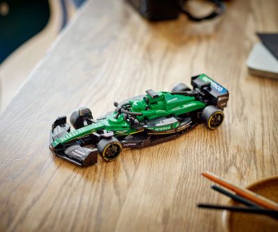 Конструктор Болид Aston Martin Aramco F1 AMR24 LEGO Speed Champions 77245 