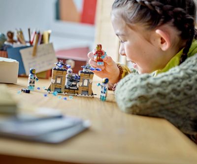 Конструктор LEGO Marvel Super Heroes 76288 Железния човек и Железния легион срещу Хидра