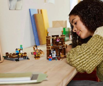 Конструктор LEGO Minecraft 21272 Боен ринг в Горското име