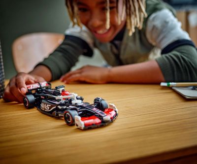 Конструктор Болид MoneyGram Haas F1 Team VF-24 LEGO Speed Champions 77250 