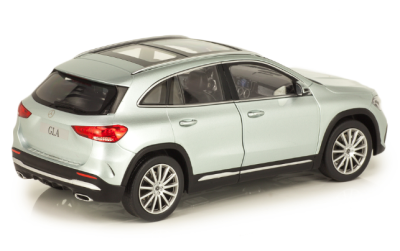 Метален автомобил Mercedes-Benz GLA 2020 Zmodels 1:18 B66961036