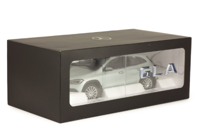Метален автомобил Mercedes-Benz GLA 2020 Zmodels 1:18 B66961036