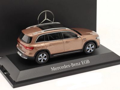 Метален джип Mercedes-Benz EQB 2021 1:43 HERPA B66961278