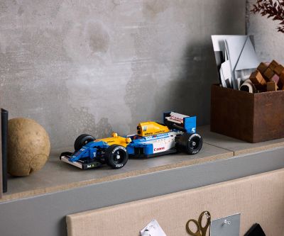 Конструктор LEGO Icons 10353 Williams Racing FW14B & Nigel Mansell 