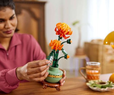 Конструктор LEGO Icons 10368 Хризантема