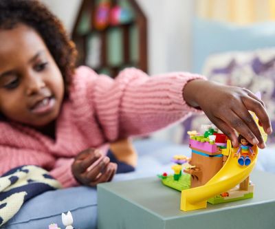 Конструктор LEGO Gabby's Dollhouse 10787 Градинското парти на котешката фея