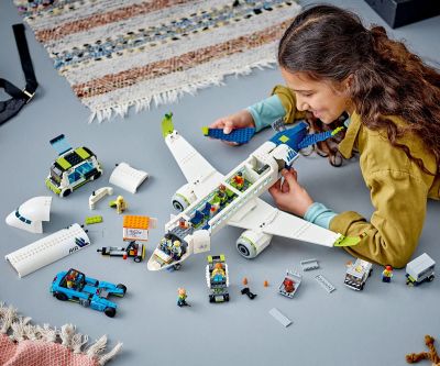 Конструктор LEGO City 60367 Пътнически самолет