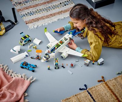 Конструктор LEGO City 60367 Пътнически самолет