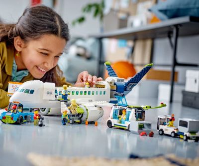 Конструктор LEGO City 60367 Пътнически самолет