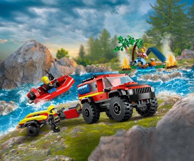 Конструктор LEGO City Fire 60412 Пожарникарски камион 4x4 със спасителна лодка