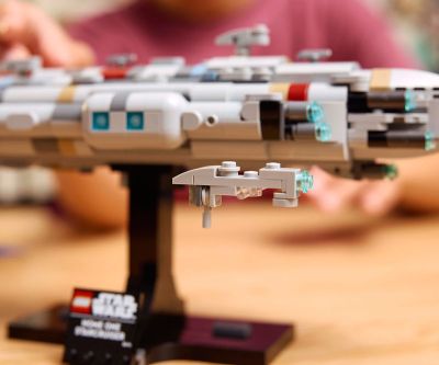 Конструктор LEGO Star Wars 75405 Космически крайцер Home One