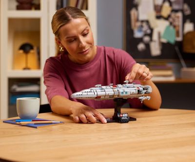 Конструктор LEGO Star Wars 75405 Космически крайцер Home One