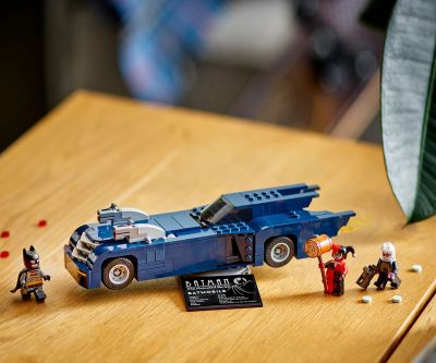 Конструктор LEGO DC Comics Super Batman 76274 Batman Батман с батмобила срещу Харли Куин и мистър Фрийз