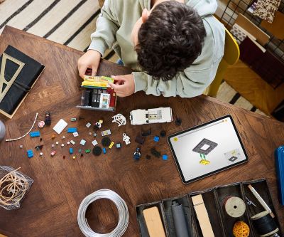 Конструктор LEGO Marvel 76311 Спайди вселената Майлс Моралес срещу Петното