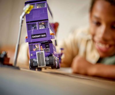 Конструктор LEGO Harry Potter 76446 Приключение с автобуса „Среднощния рицар“