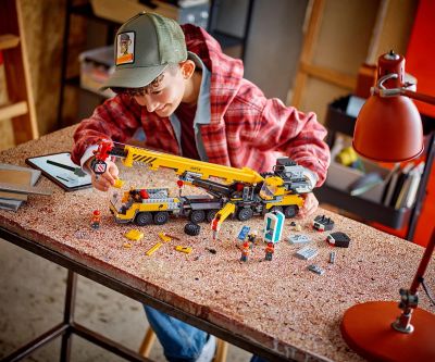 Конструктор LEGO City 60409 Жълт подвижен строителен кран