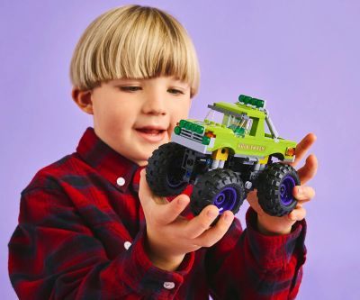 Конструктор LEGO Marvel 76312 Камионът на Хълк срещу Танос