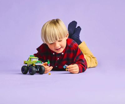 Конструктор LEGO Marvel 76312 Камионът на Хълк срещу Танос