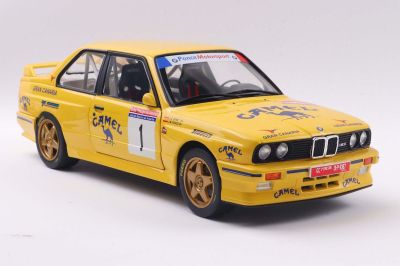 Метален автомобил BMW E30 M3 GR.A YELLOW #1 SOLIDO 1:18 - 1801528 