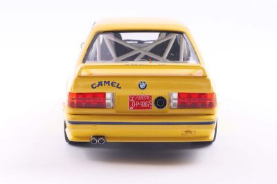 Метален автомобил BMW E30 M3 GR.A YELLOW #1 SOLIDO 1:18 - 1801528 