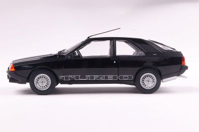 Метален автомобил RENAULT FUEGO TURBO 1980 SOLIDO 1:18 - 1806406 