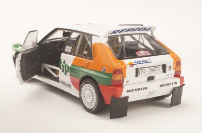 Метален автомобил LANCIA DELTA HF INTEGRALE SOLIDO 1:18 - 1807806
